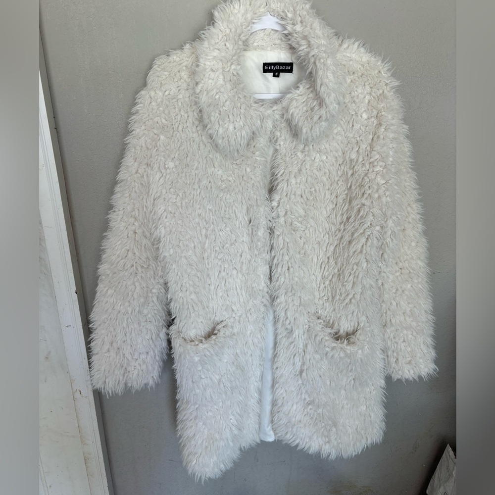 Women’s fuzzy white coat medium
